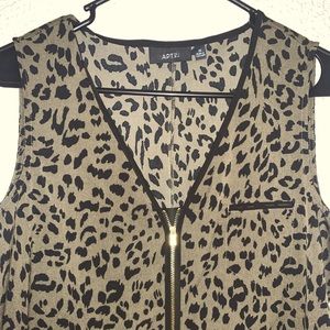 APT. 9 Tank Top -MEDIUM